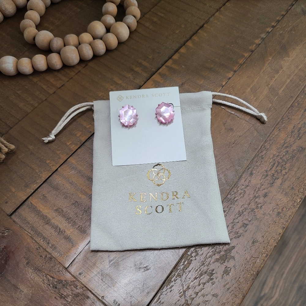 Kendra Scott Morgan Earrings Lilac Studs
